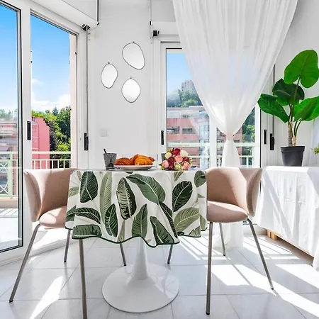 Διαμέρισμα Bel Climatise Avec Terrasse Et Piscine Μεντόν