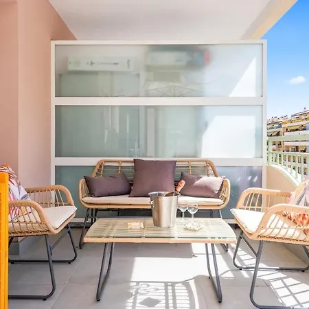 Bel Climatise Avec Terrasse Et Piscine * Μεντόν