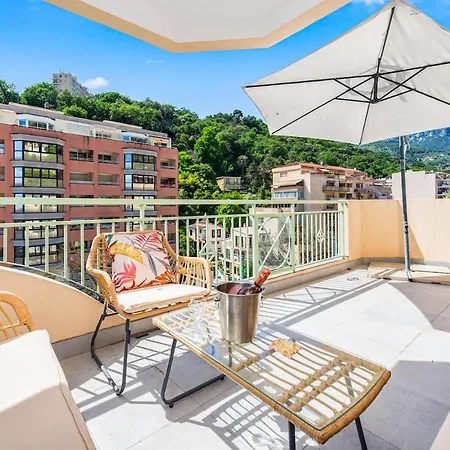 Bel Climatise Avec Terrasse Et Piscine Διαμέρισμα *