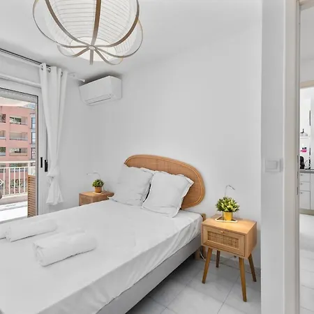 Διαμέρισμα Bel Climatise Avec Terrasse Et Piscine *